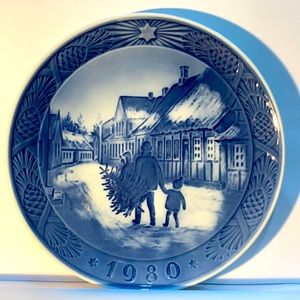 Royal Copenhagen Christmas Plate - 1980.